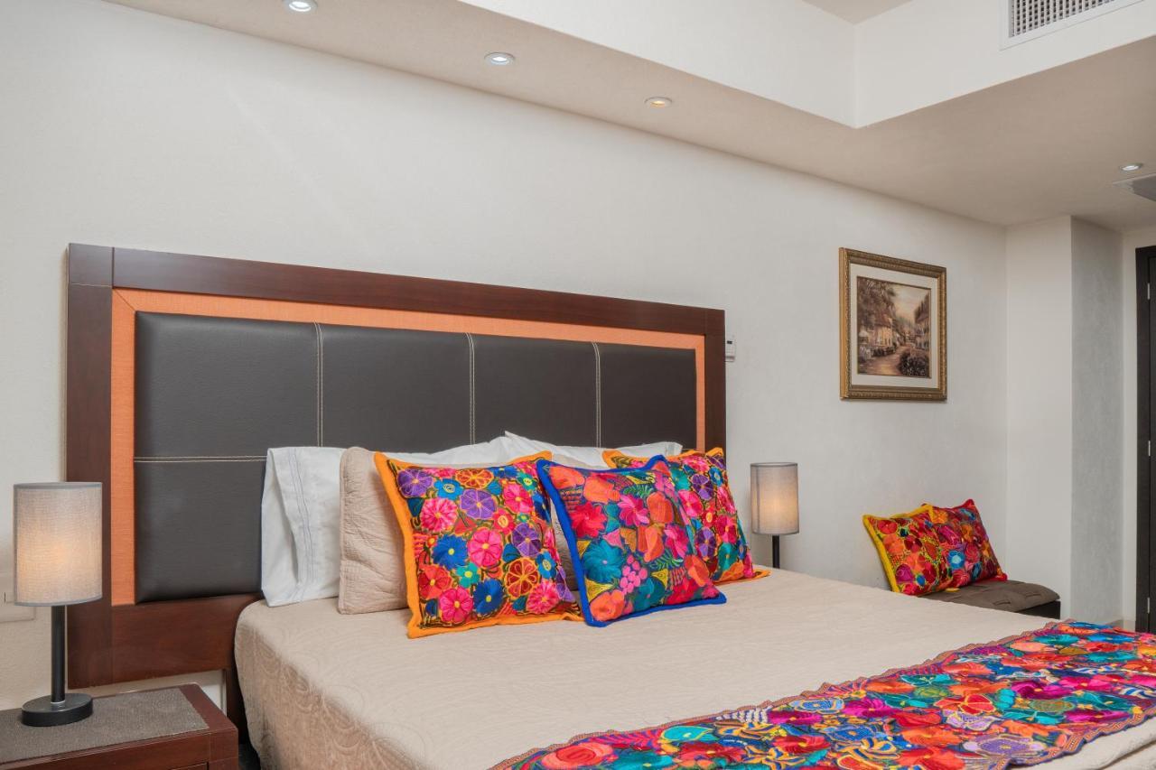 Ocean Front Condo Sleeps 4 Adults-Grand Venetian T3000-1606 Puerto Vallarta Eksteriør bilde