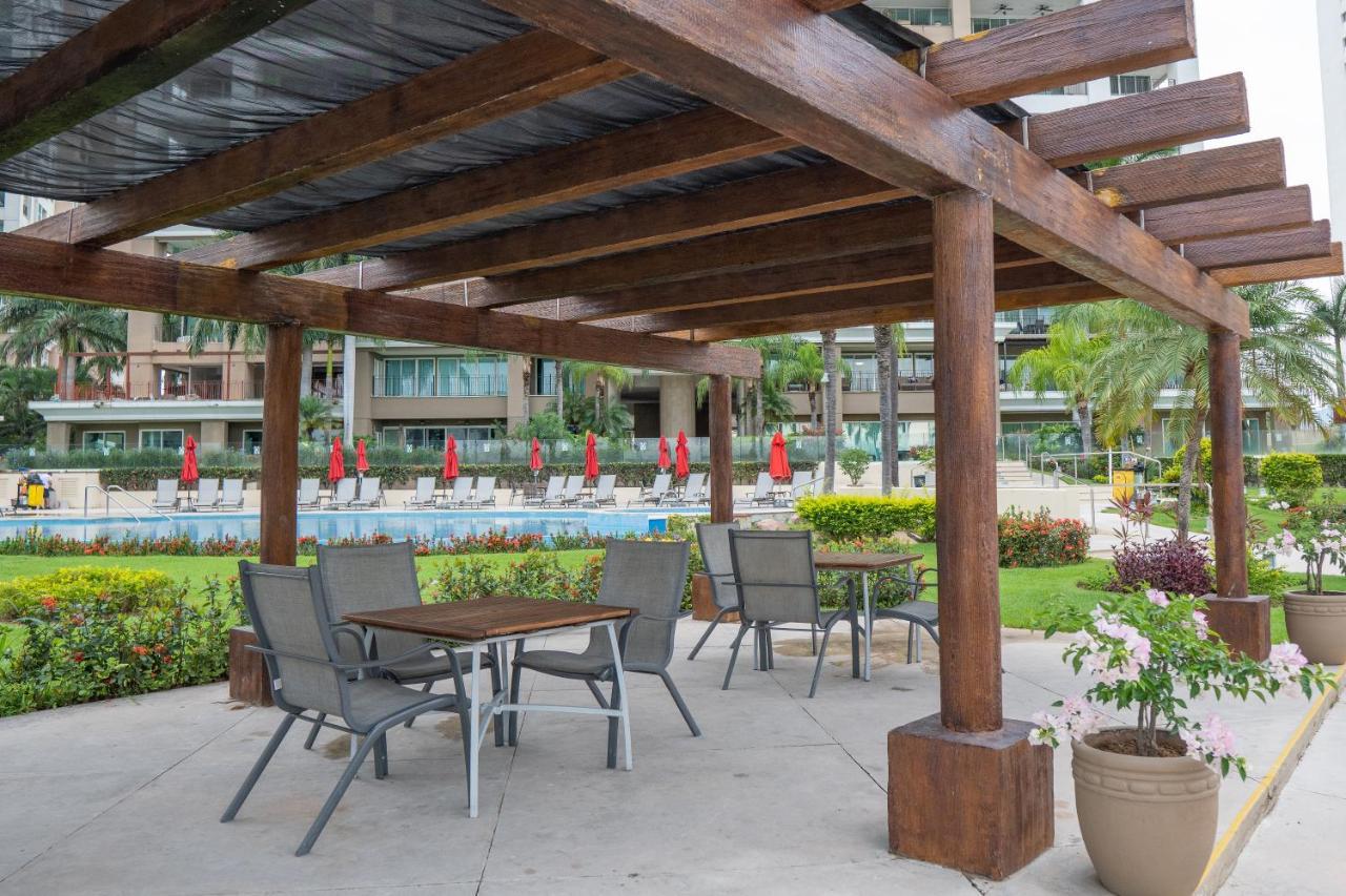 Ocean Front Condo Sleeps 4 Adults-Grand Venetian T3000-1606 Puerto Vallarta Eksteriør bilde